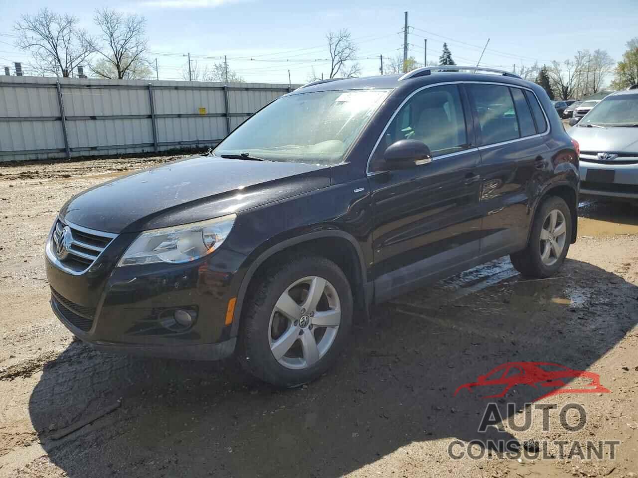 VOLKSWAGEN TIGUAN 2010 - WVGBV7AX1AW001599