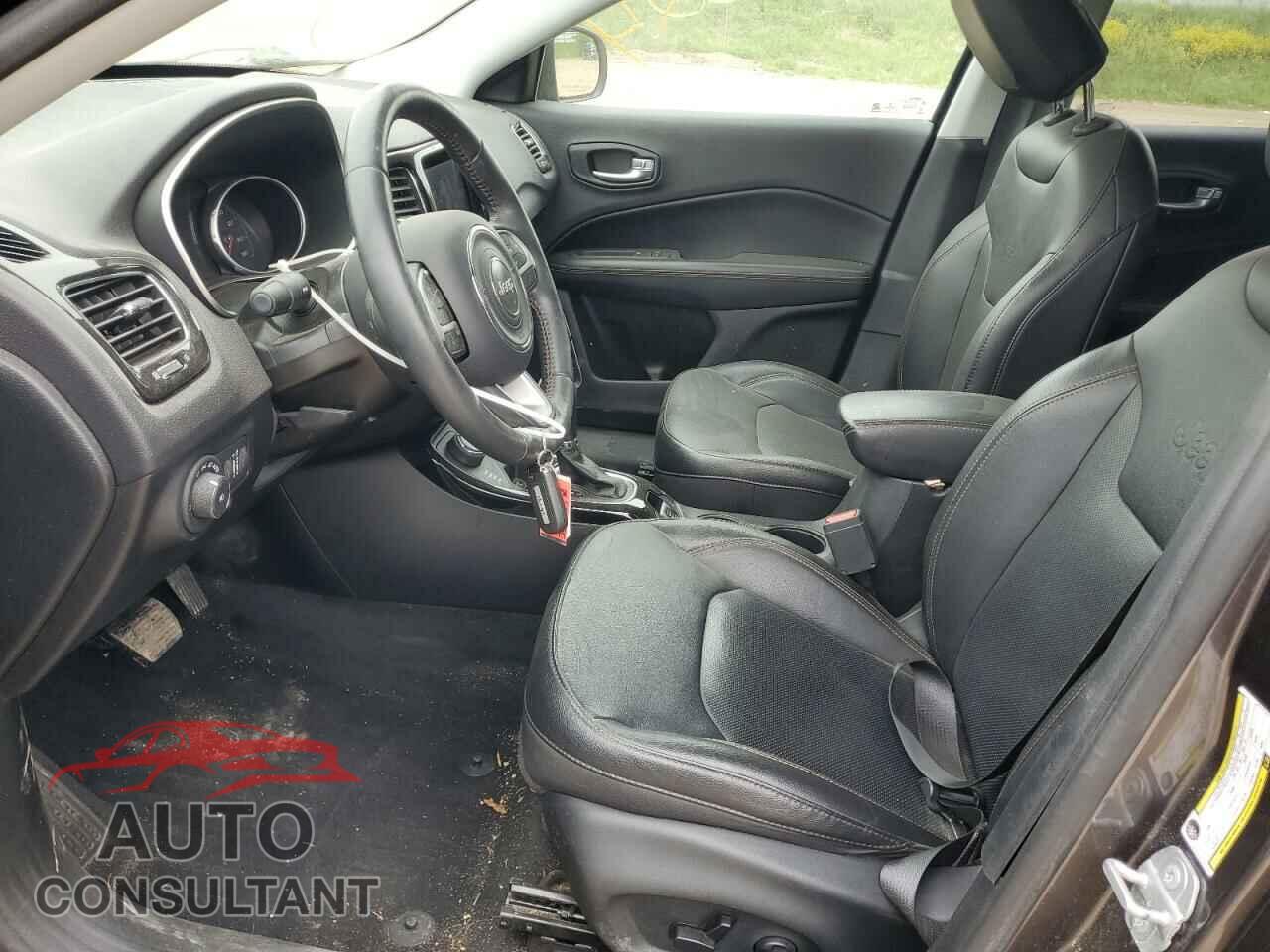 JEEP COMPASS 2018 - 3C4NJDCB2JT360303
