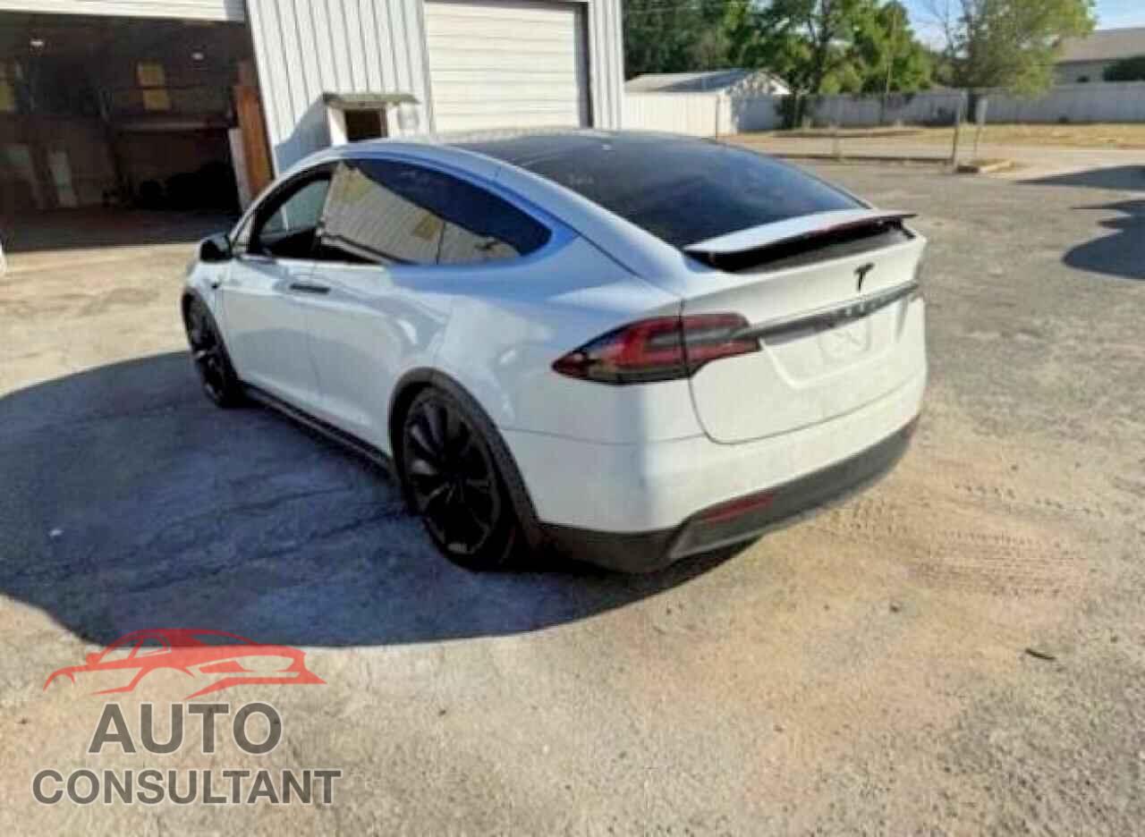TESLA MODEL X 2018 - 5YJXCBE2XJF103330