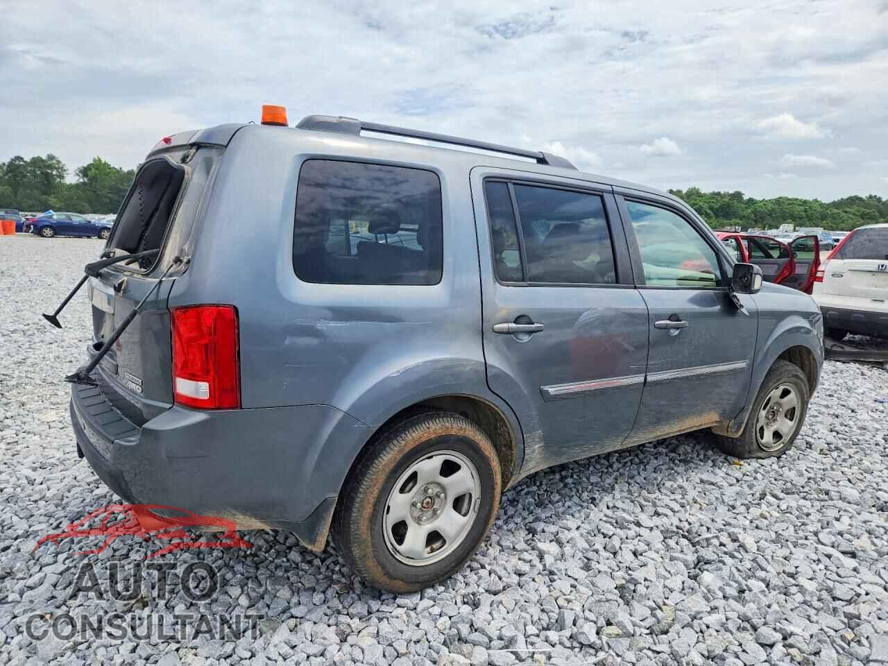 HONDA PILOT 2011 - 5FNYF4H93BB101856