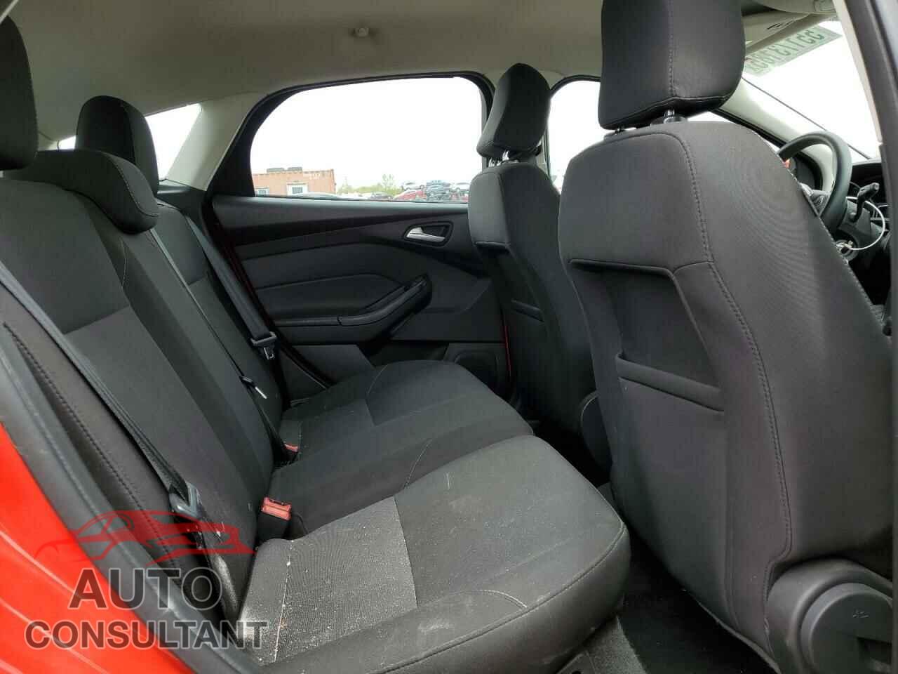FORD FOCUS 2017 - 1FADP3K29HL278067