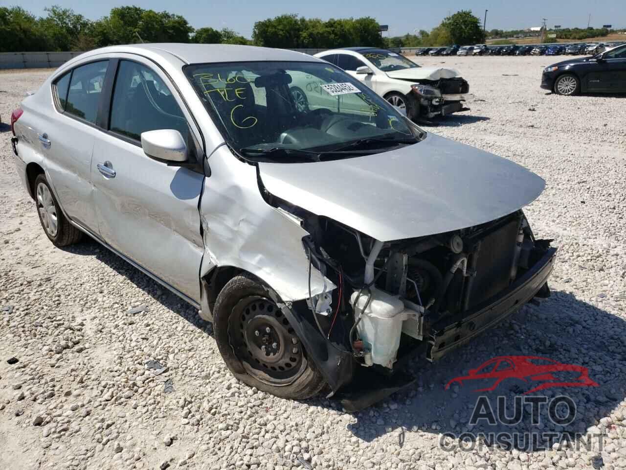 NISSAN VERSA 2017 - 3N1CN7APXHK450328