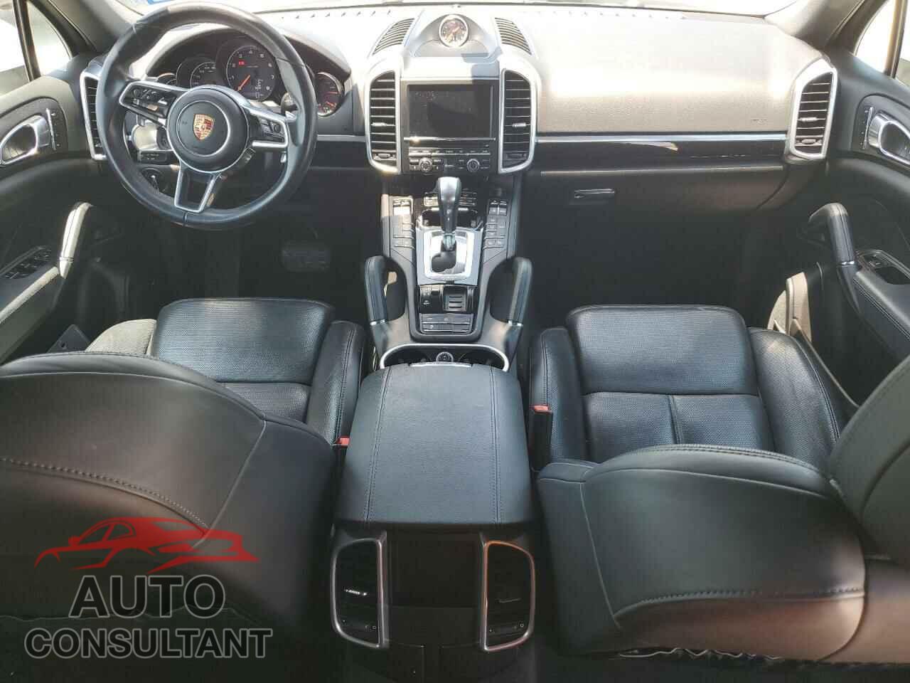 PORSCHE CAYENNE 2016 - WP1AA2A23GLA03981