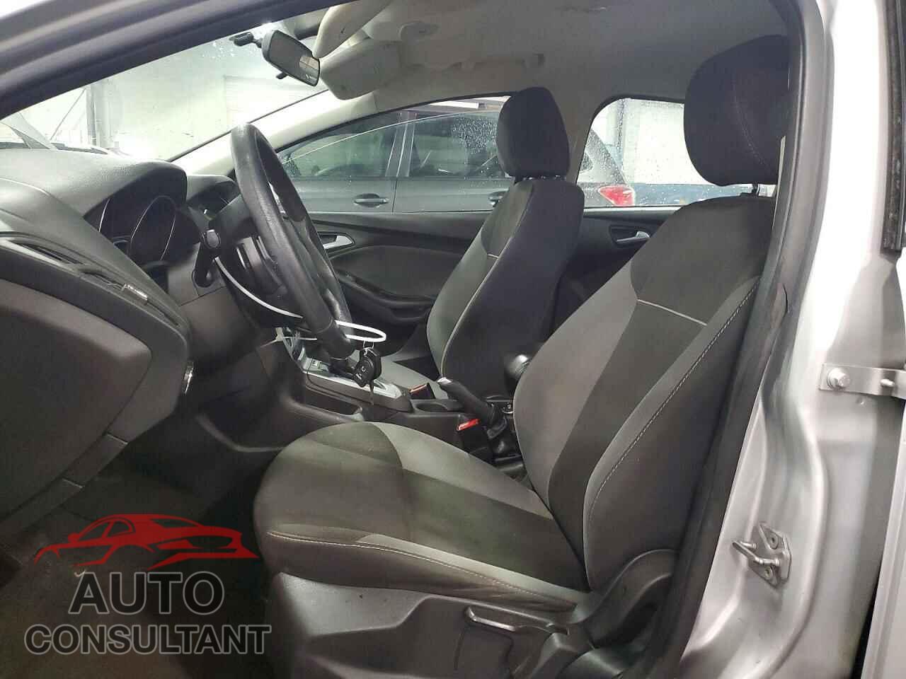 FORD FOCUS 2014 - 1FADP3F29EL170456