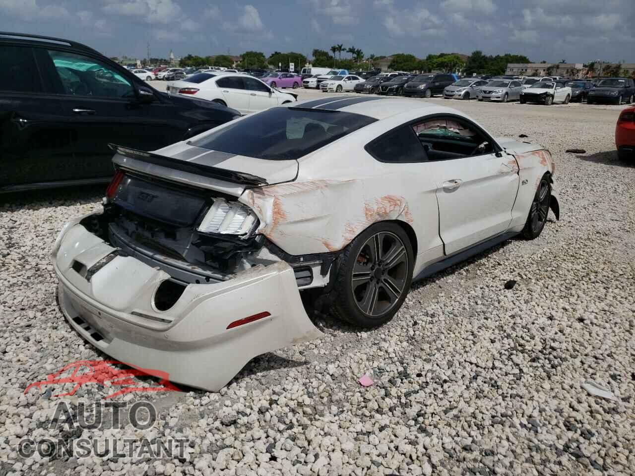 FORD MUSTANG 2017 - 1FA6P8CF7H5351609