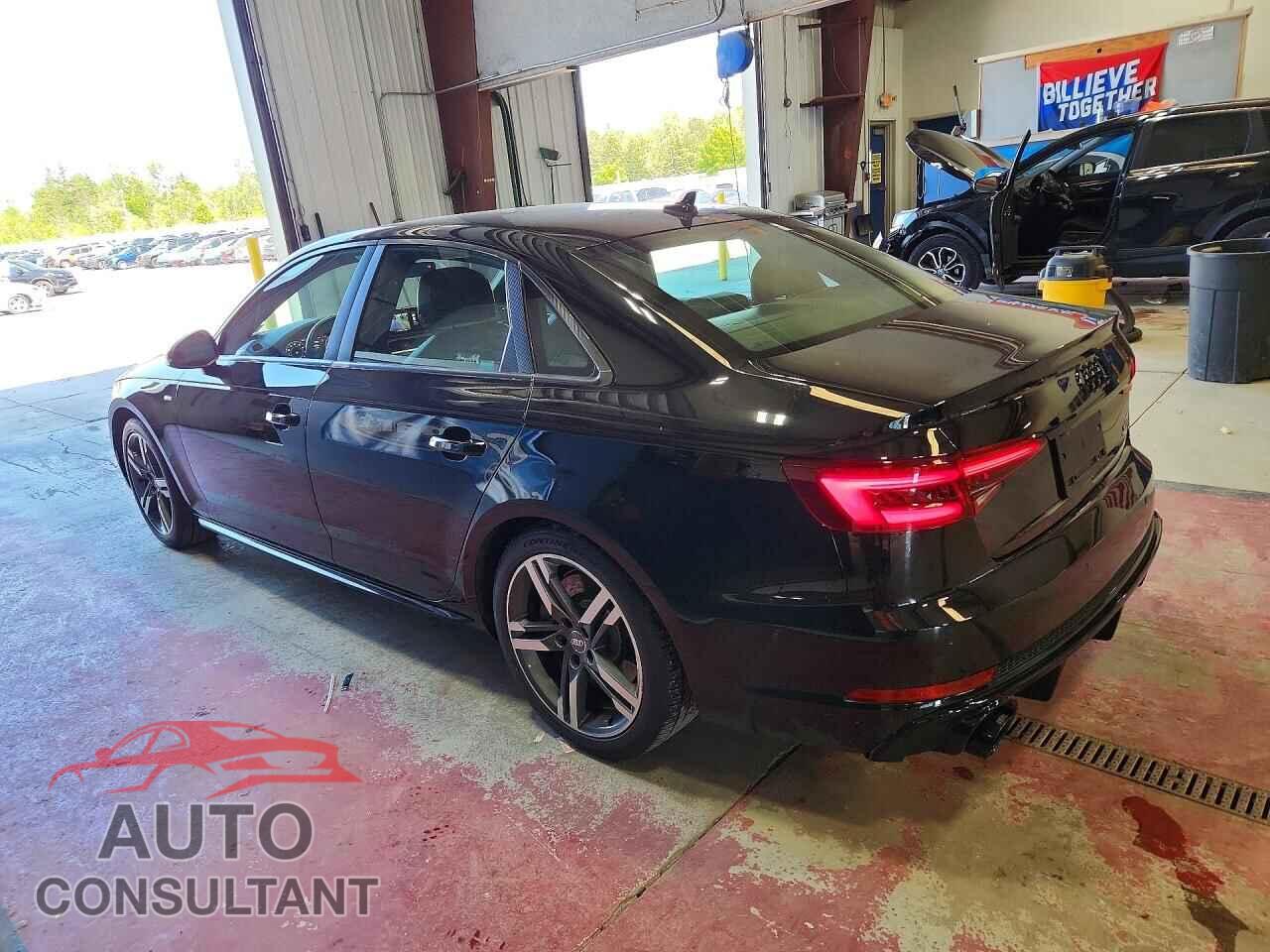 AUDI A4 2018 - WAUPNAF46JA083894