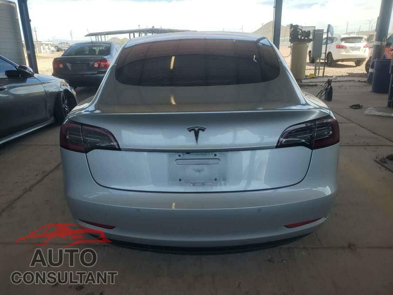 TESLA MODEL 3 2018 - 5YJ3E1EA2JF016631