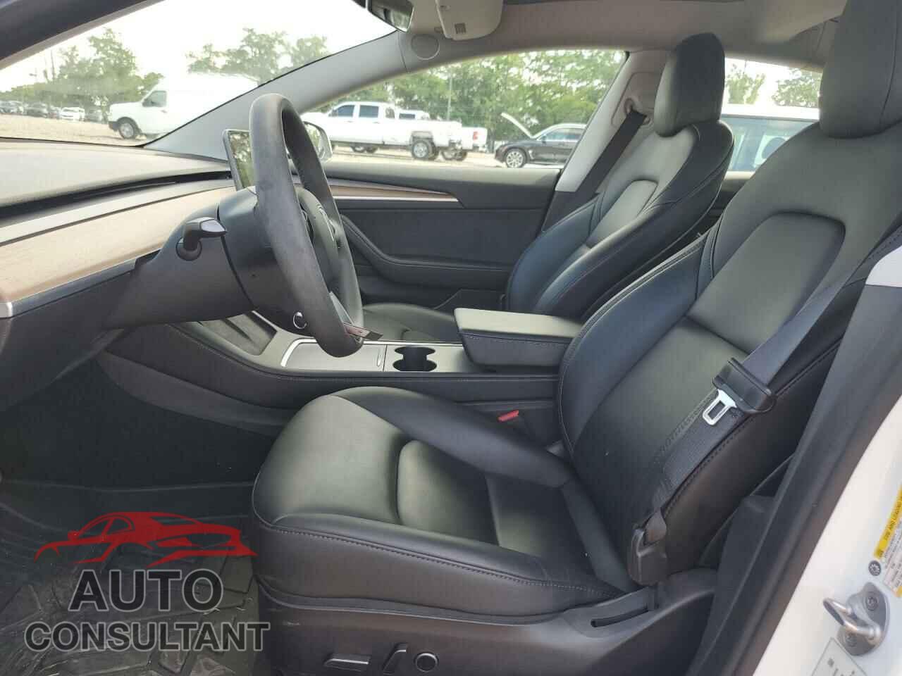 TESLA MODEL 3 2021 - 5YJ3E1EA4MF098902