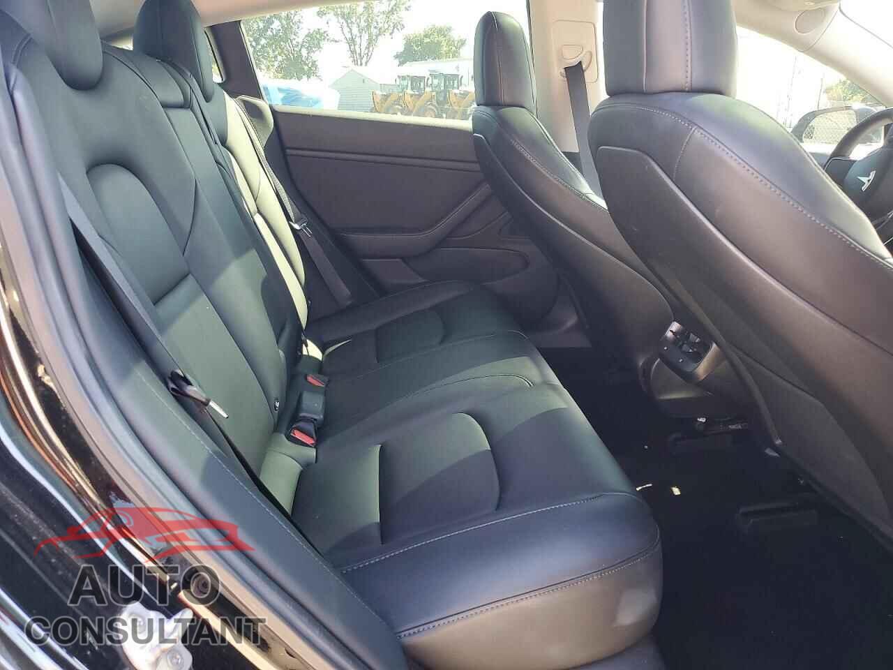 TESLA MODEL 3 2018 - 5YJ3E1EA8JF172768