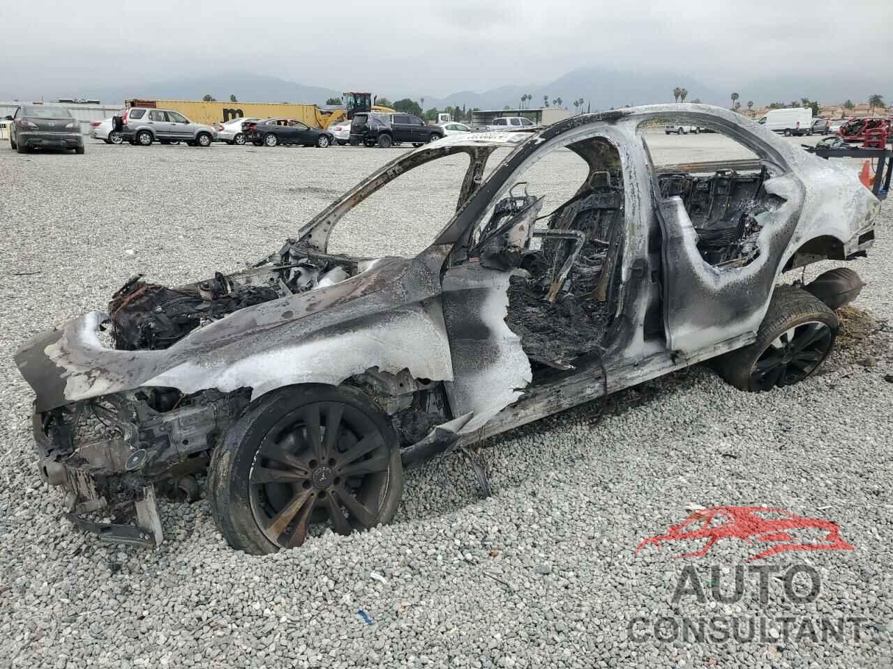 MERCEDES-BENZ C-CLASS 2018 - 55SWF4JB3JU240662