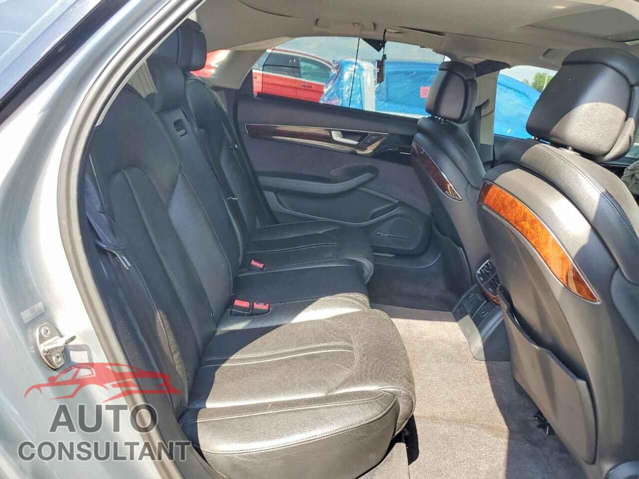 AUDI A8 2011 - WAURVAFD1BN019958