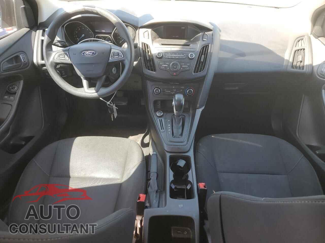 FORD FOCUS 2017 - 1FADP3E21HL347796