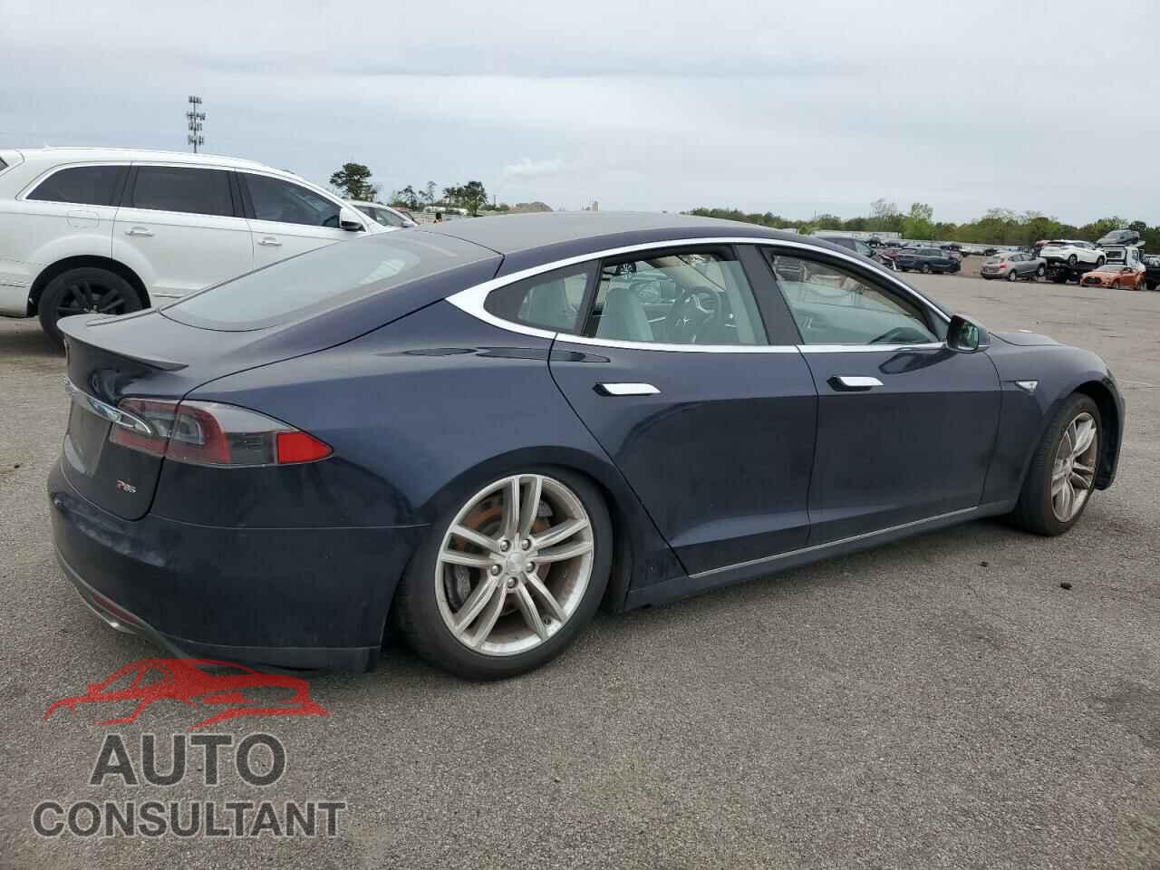 TESLA MODEL S 2013 - 5YJSA1DP4DFP19701