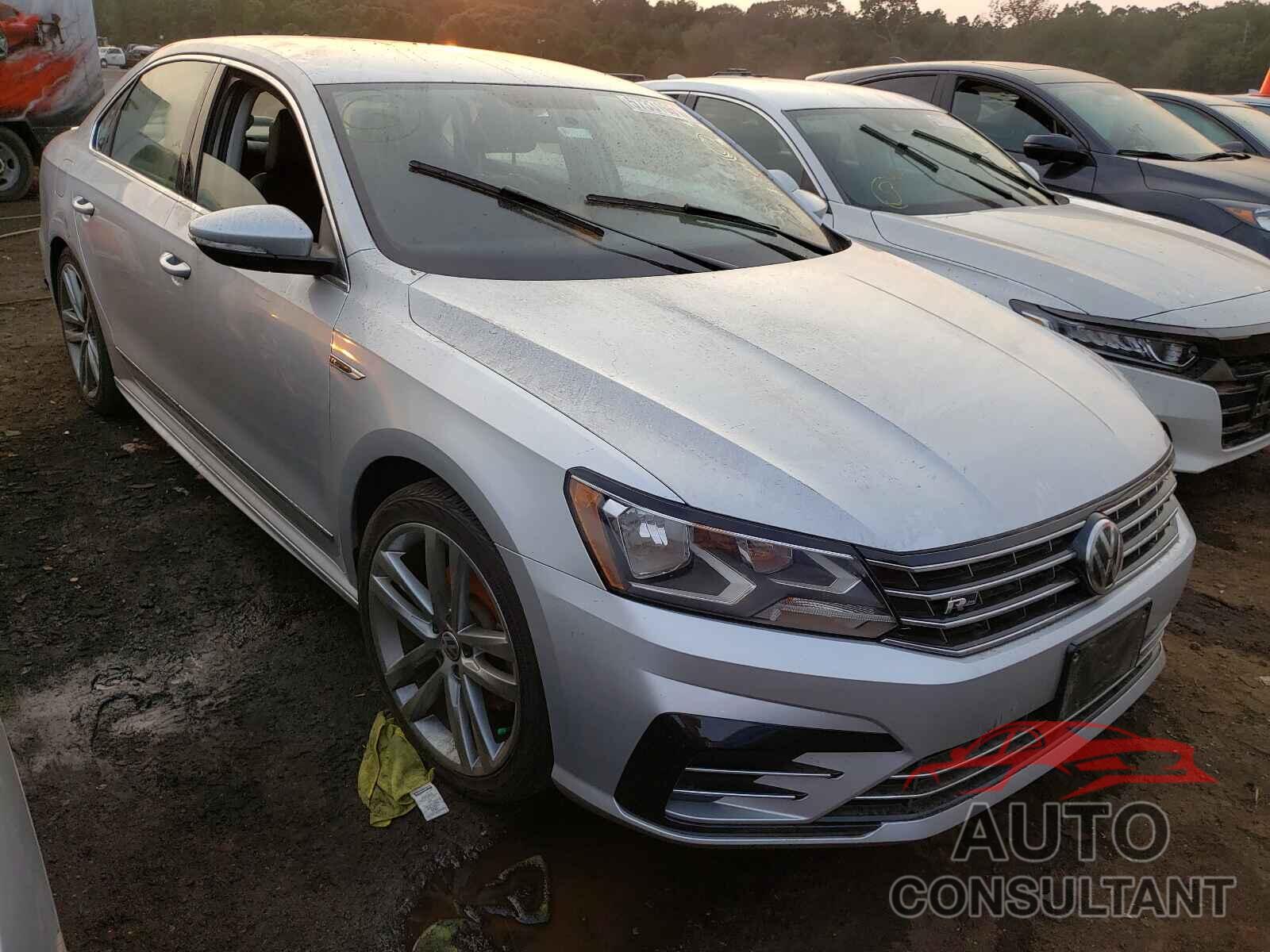 VOLKSWAGEN PASSAT 2017 - 1VWDT7A32HC085666