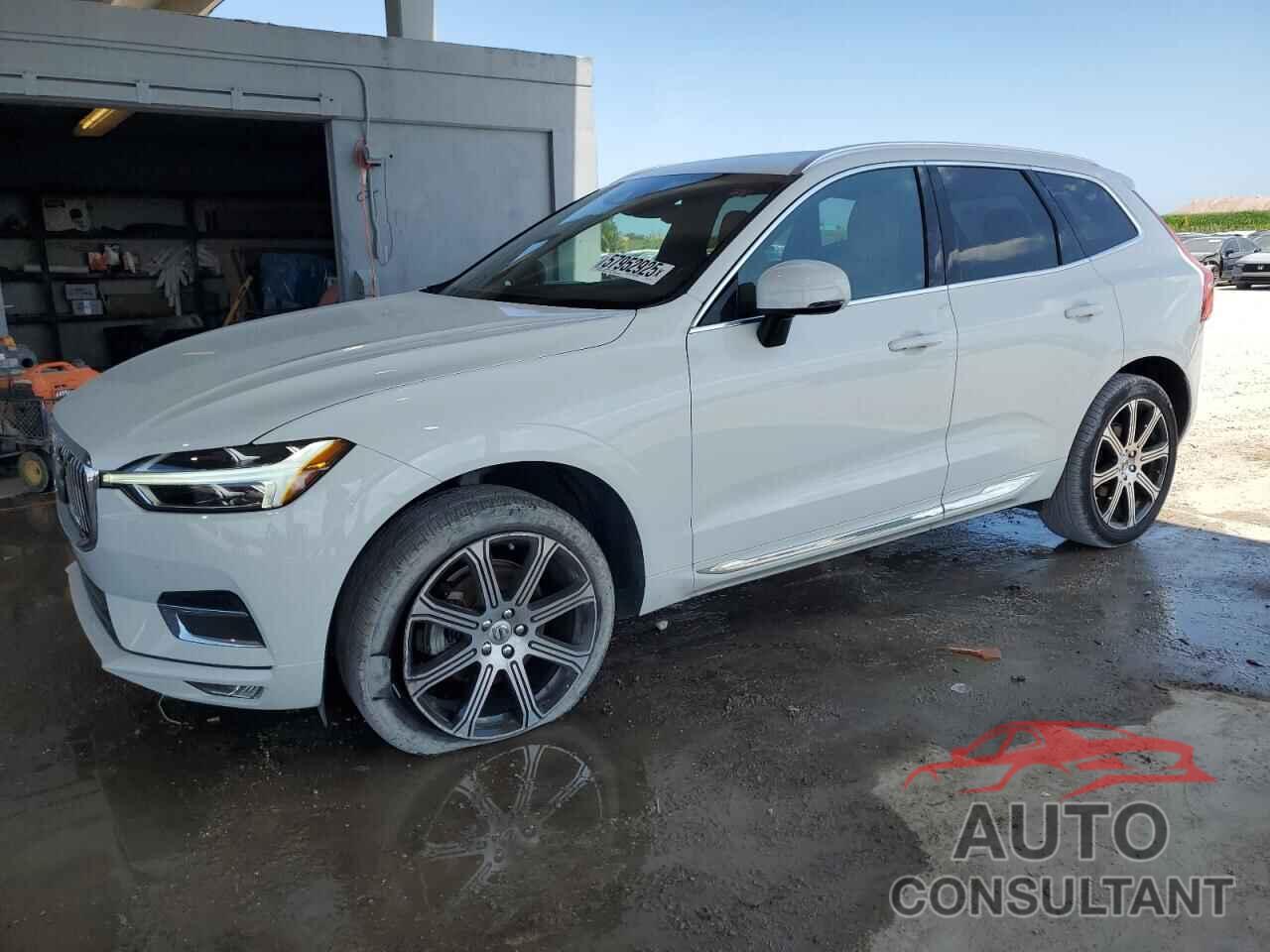 VOLVO XC60 2021 - YV4102DLXM1744447