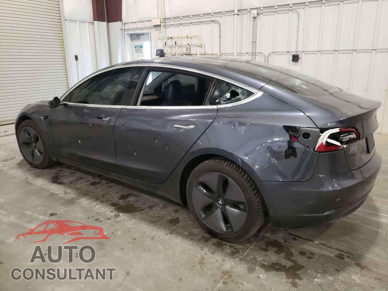 TESLA MODEL 3 2018 - 5YJ3E1EA6JF158769
