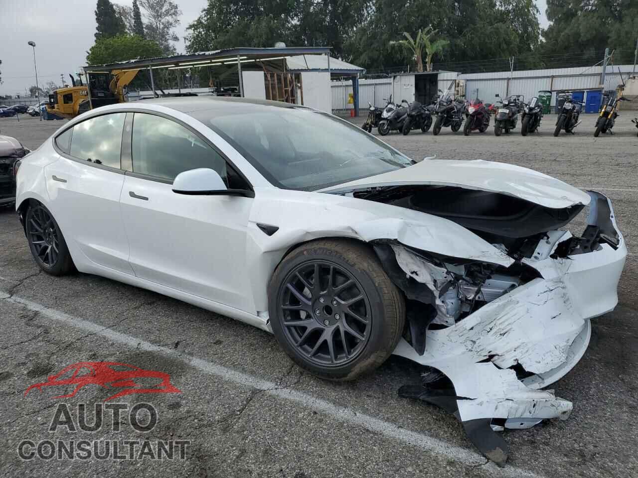 TESLA MODEL 3 2025 - 5YJ3E1EA7SF001043