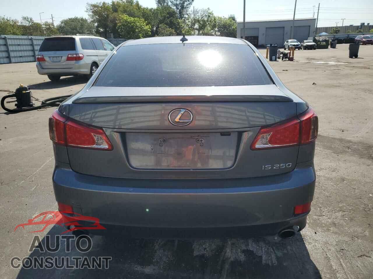 LEXUS IS 2012 - JTHBF5C26C5175912