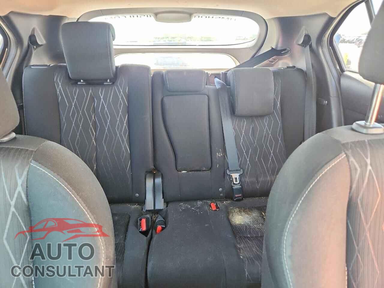 MITSUBISHI ECLIPSE 2018 - JA4AT5AA7JZ048795