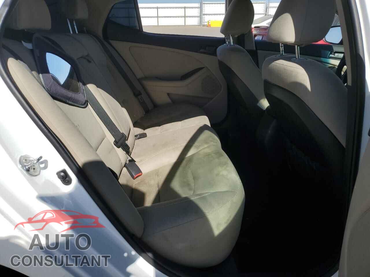 KIA OPTIMA 2013 - 5XXGM4A71DG150371
