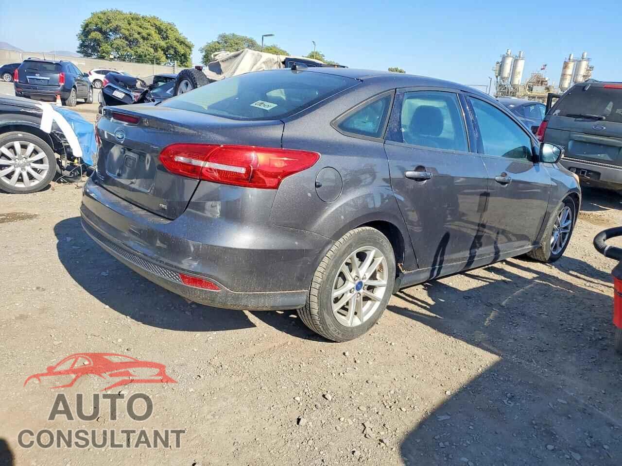 FORD FOCUS 2015 - 1FADP3F25FL358103