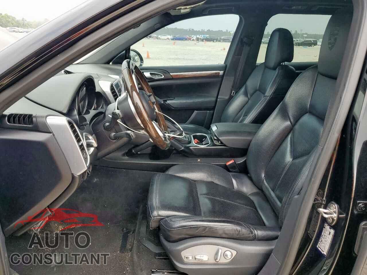 PORSCHE CAYENNE 2017 - WP1AA2A23HKA85783