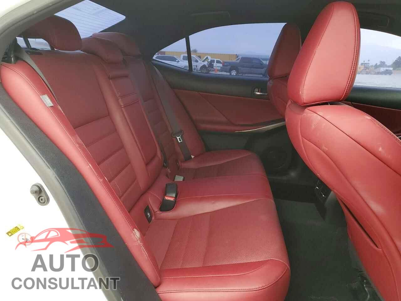 LEXUS IS 2015 - JTHBE1D25F5020332
