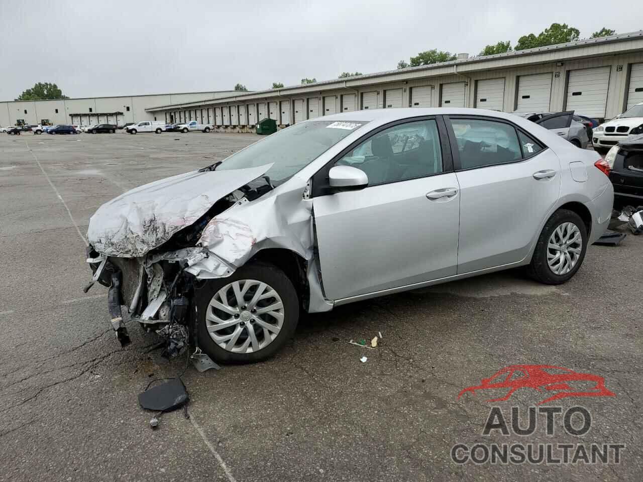 TOYOTA COROLLA 2018 - 2T1BURHE8JC087395