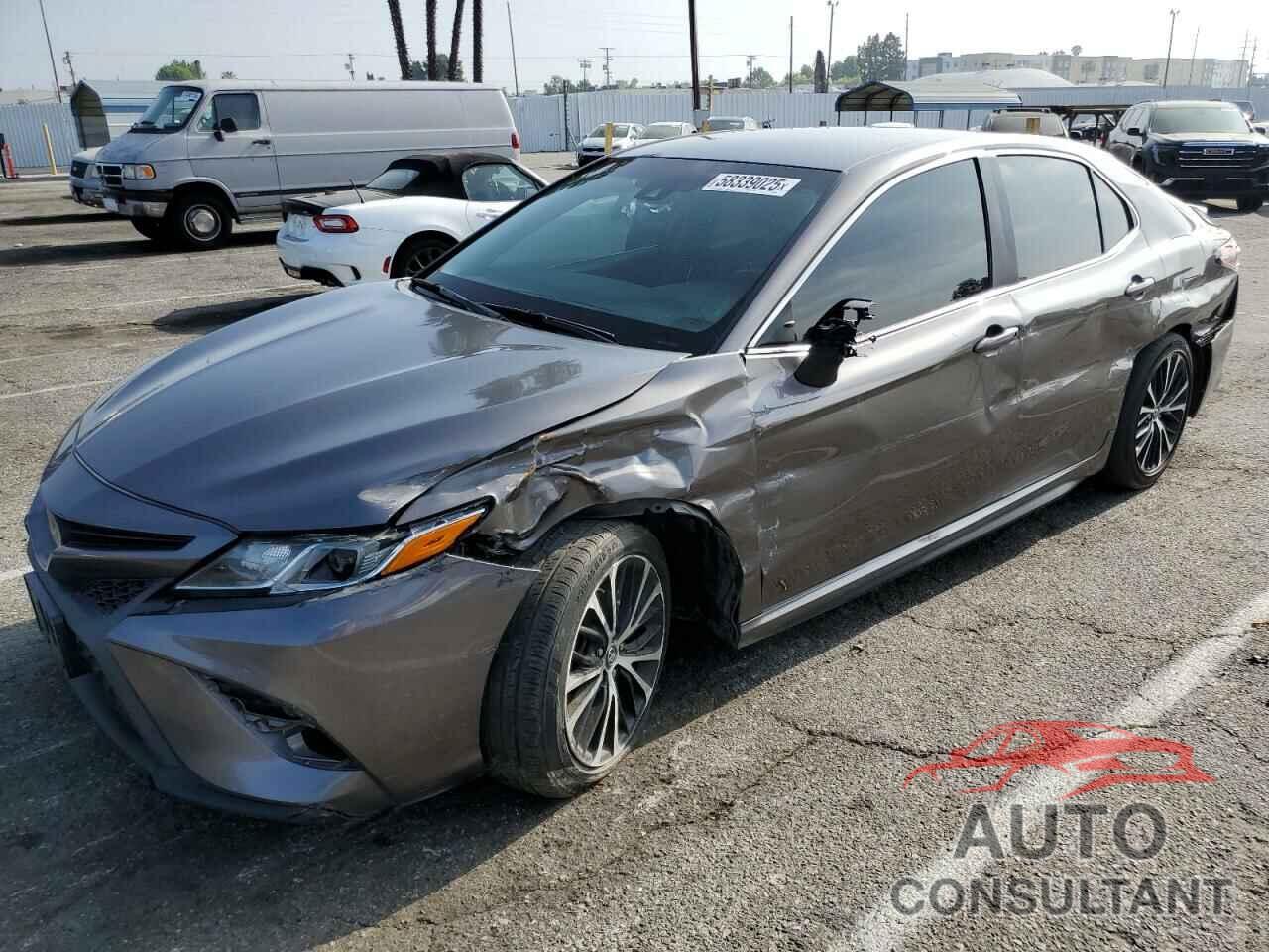TOYOTA CAMRY 2018 - 4T1B11HK4JU522234