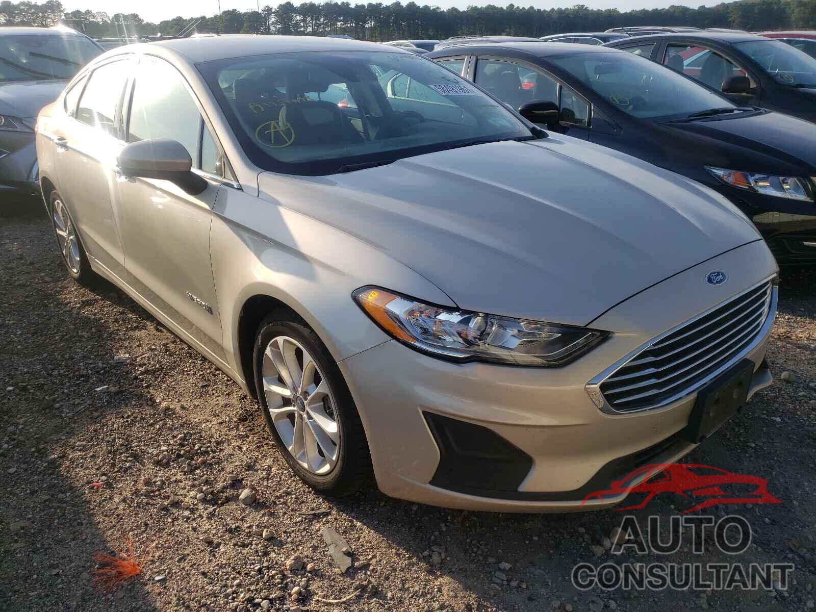 FORD FUSION 2019 - 3FA6P0LU3KR208239