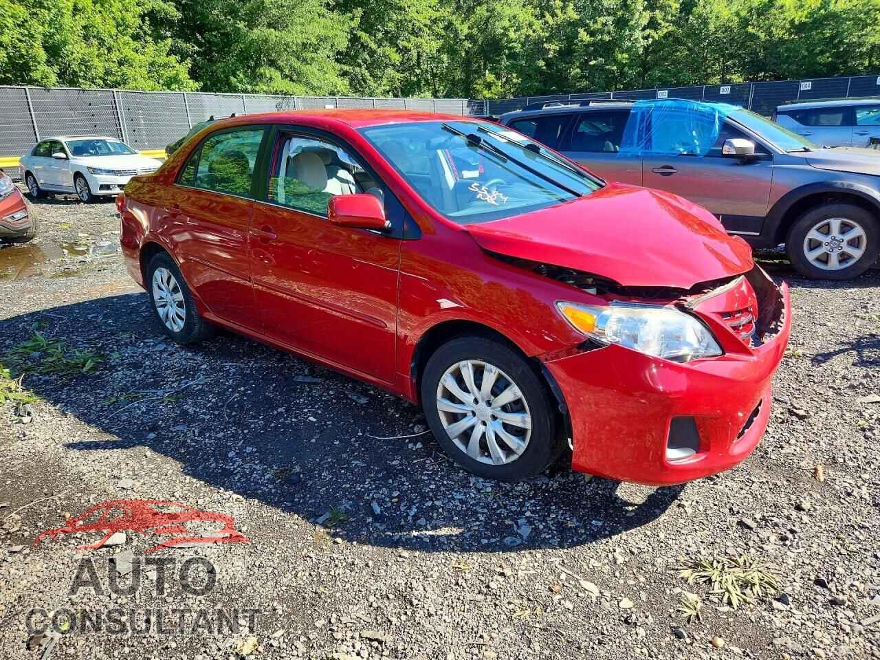 TOYOTA COROLLA 2013 - 2T1BU4EE8DC079454