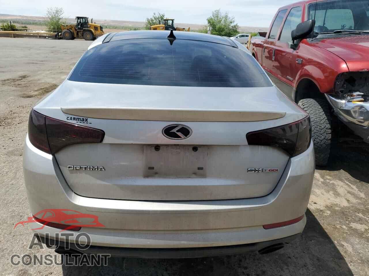 KIA OPTIMA 2013 - 5XXGR4A66DG105385