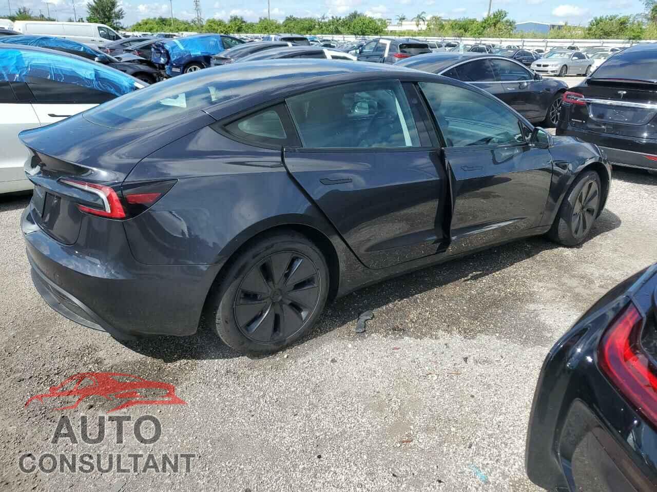 TESLA MODEL 3 2024 - 5YJ3E1EA5RF722715