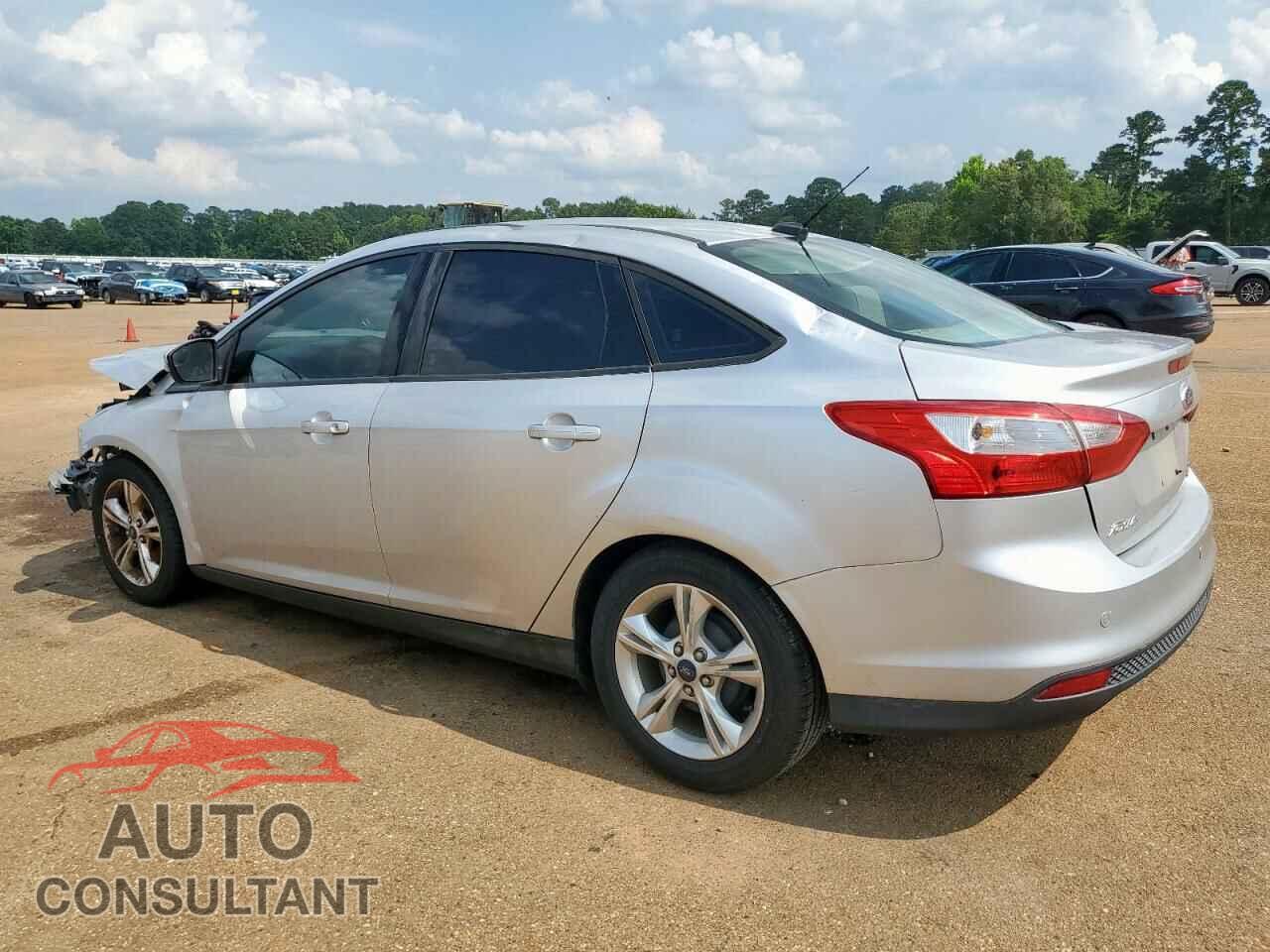 FORD FOCUS 2014 - 1FADP3F2XEL175472