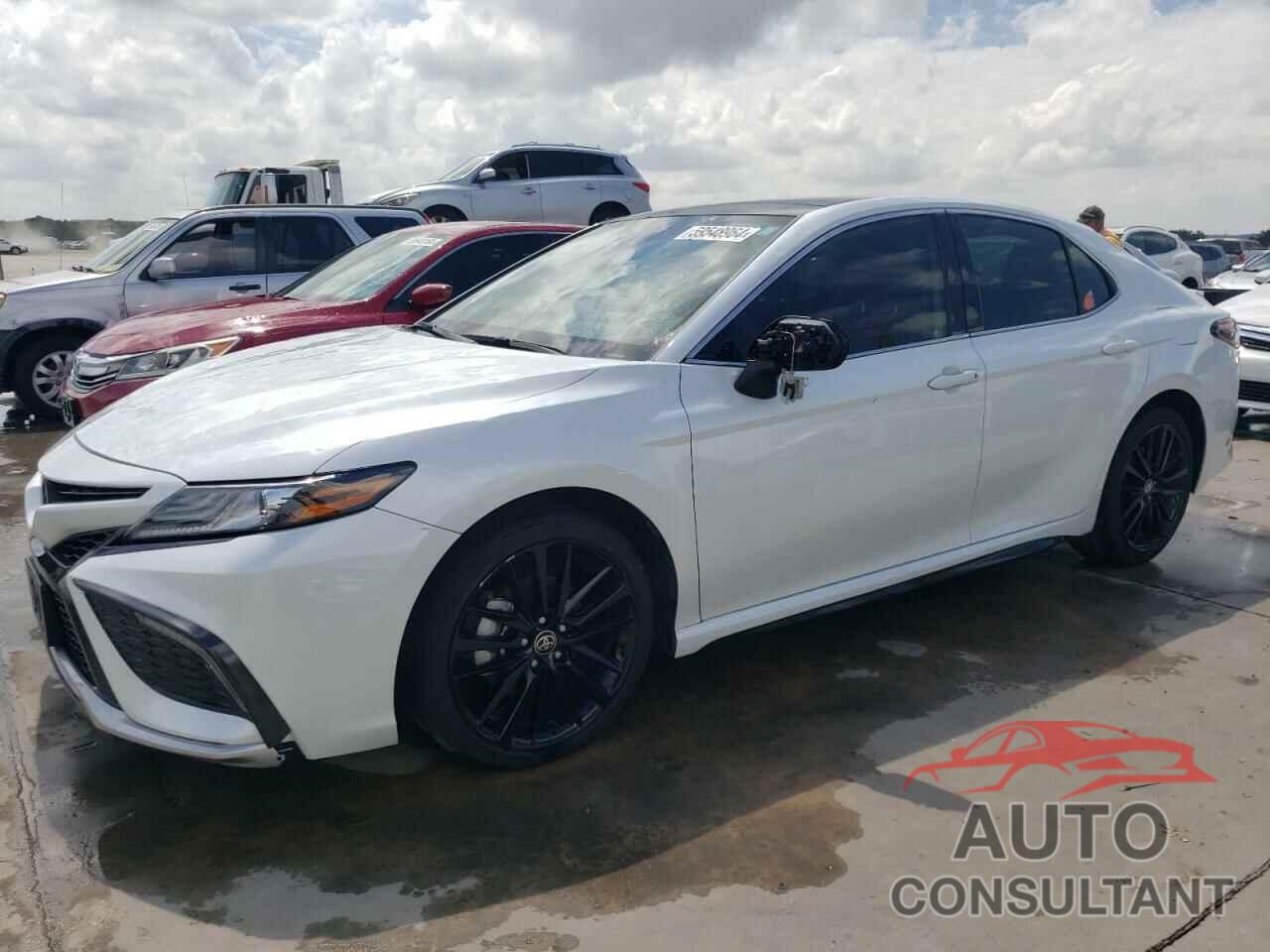 TOYOTA CAMRY 2022 - 4T1K61AK1NU711537