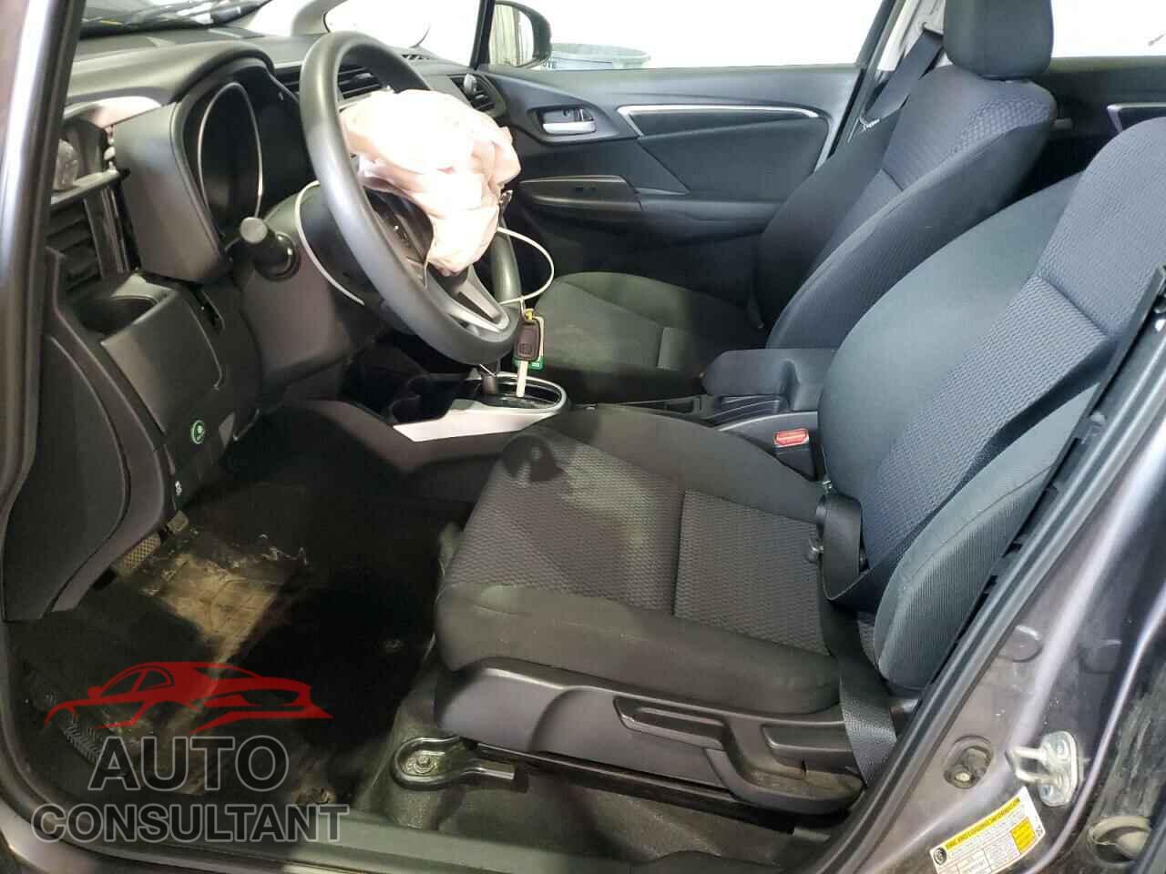 HONDA FIT 2019 - 3HGGK5H49KM740287