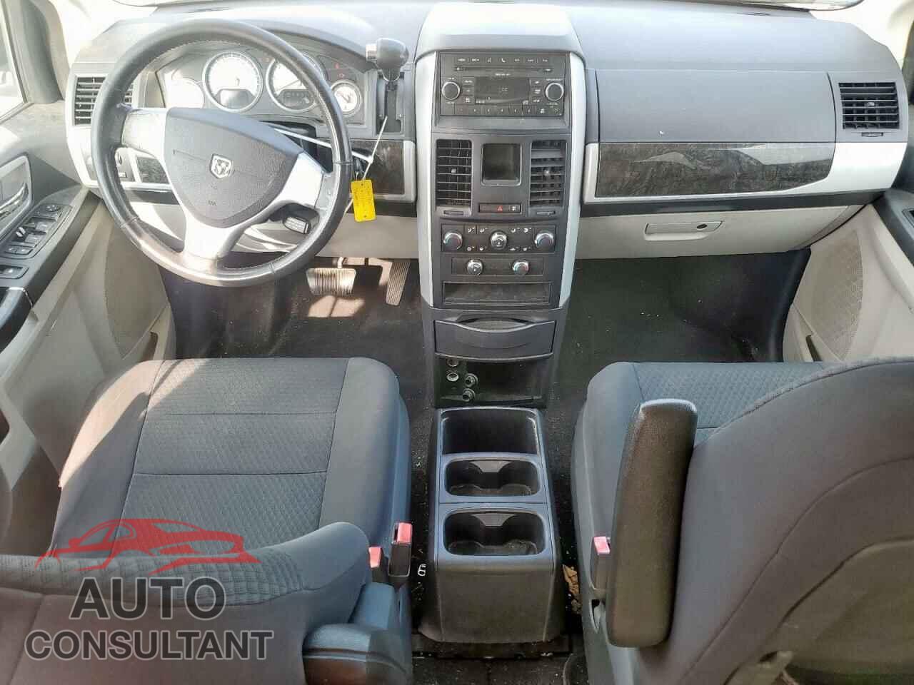 DODGE CARAVAN 2010 - 2D4RN5D14AR488677