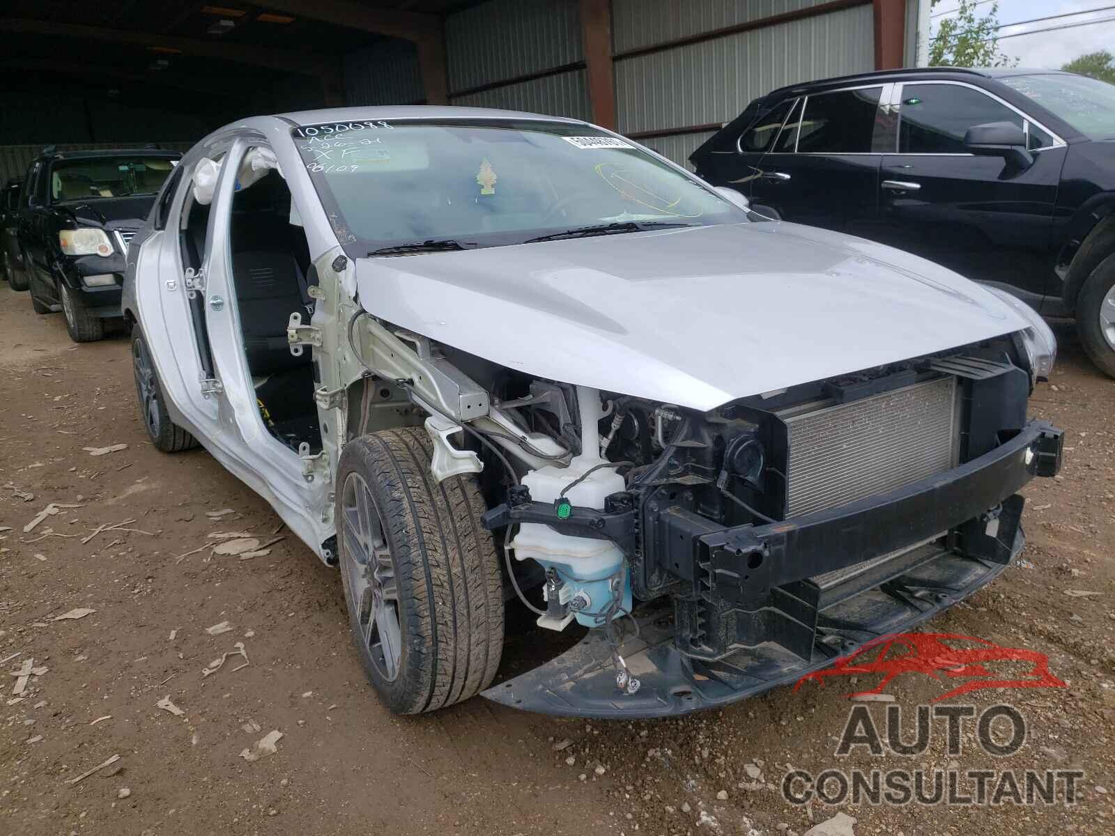 KIA FORTE 2019 - 3KPF34AD1KE043928