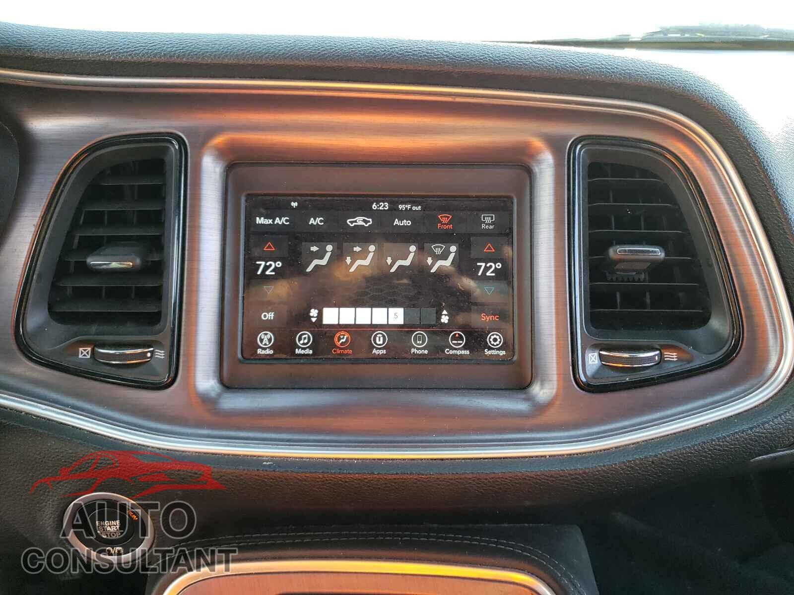 DODGE CHALLENGER 2018 - 2C3CDZAG3JH111371