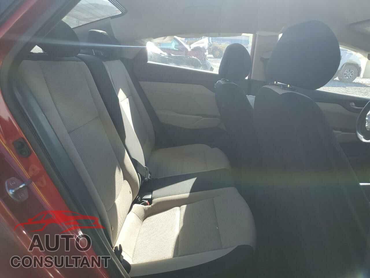 HYUNDAI ACCENT 2018 - 3KPC24A37JE021122