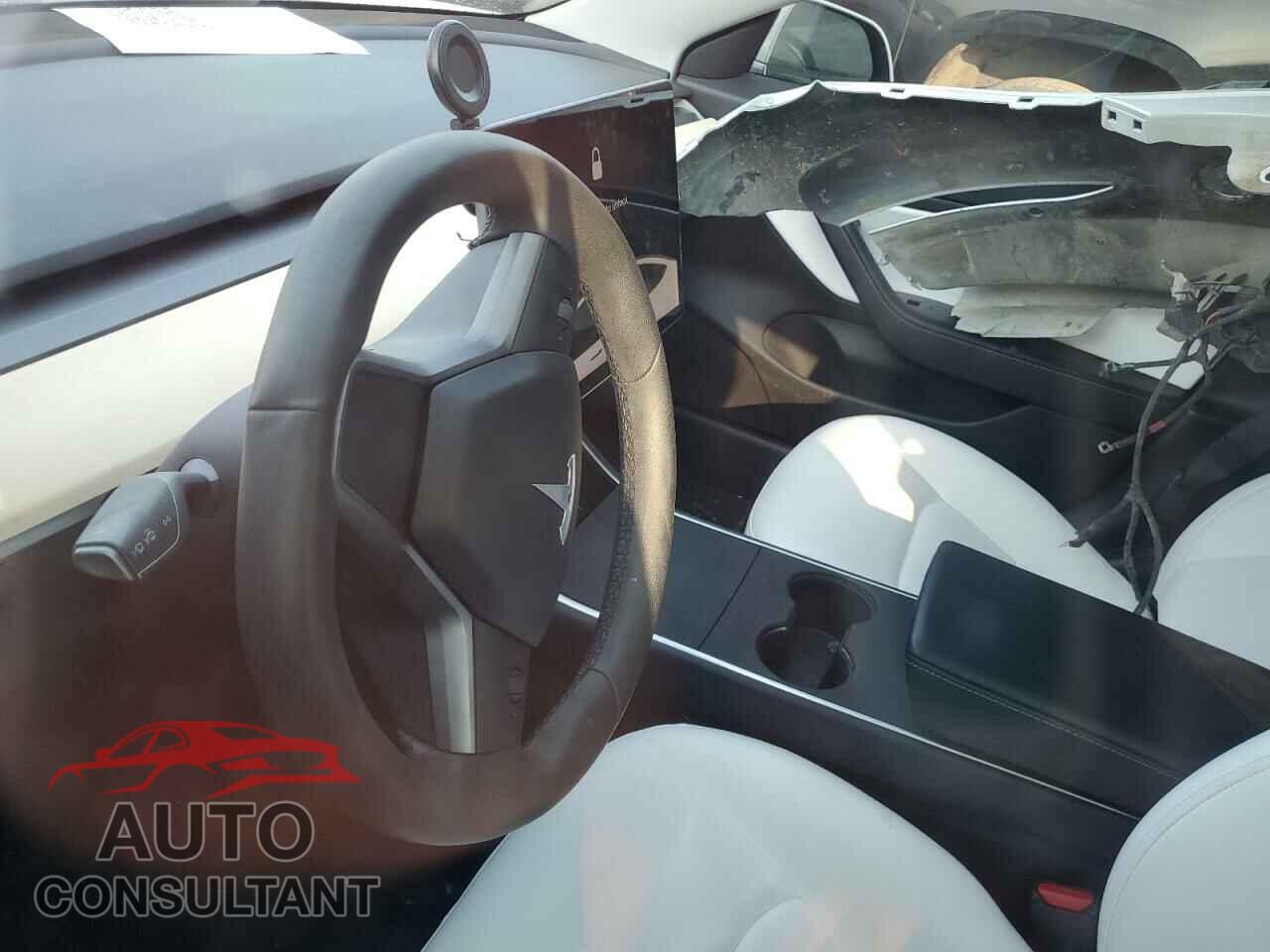 TESLA MODEL 3 2020 - 5YJ3E1EB8LF640168