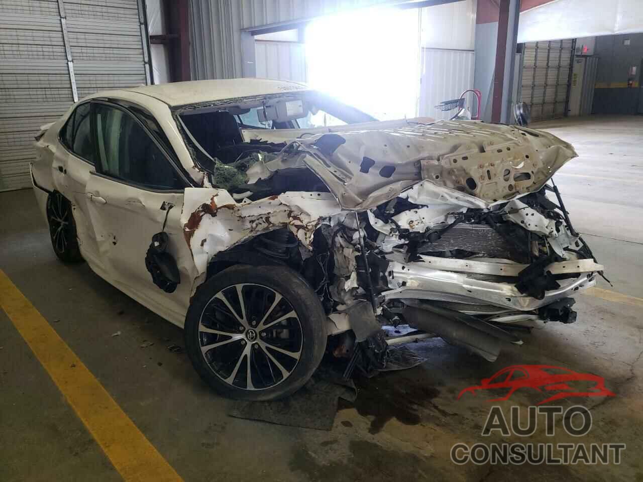 TOYOTA CAMRY 2020 - 4T1G11AK1LU347475