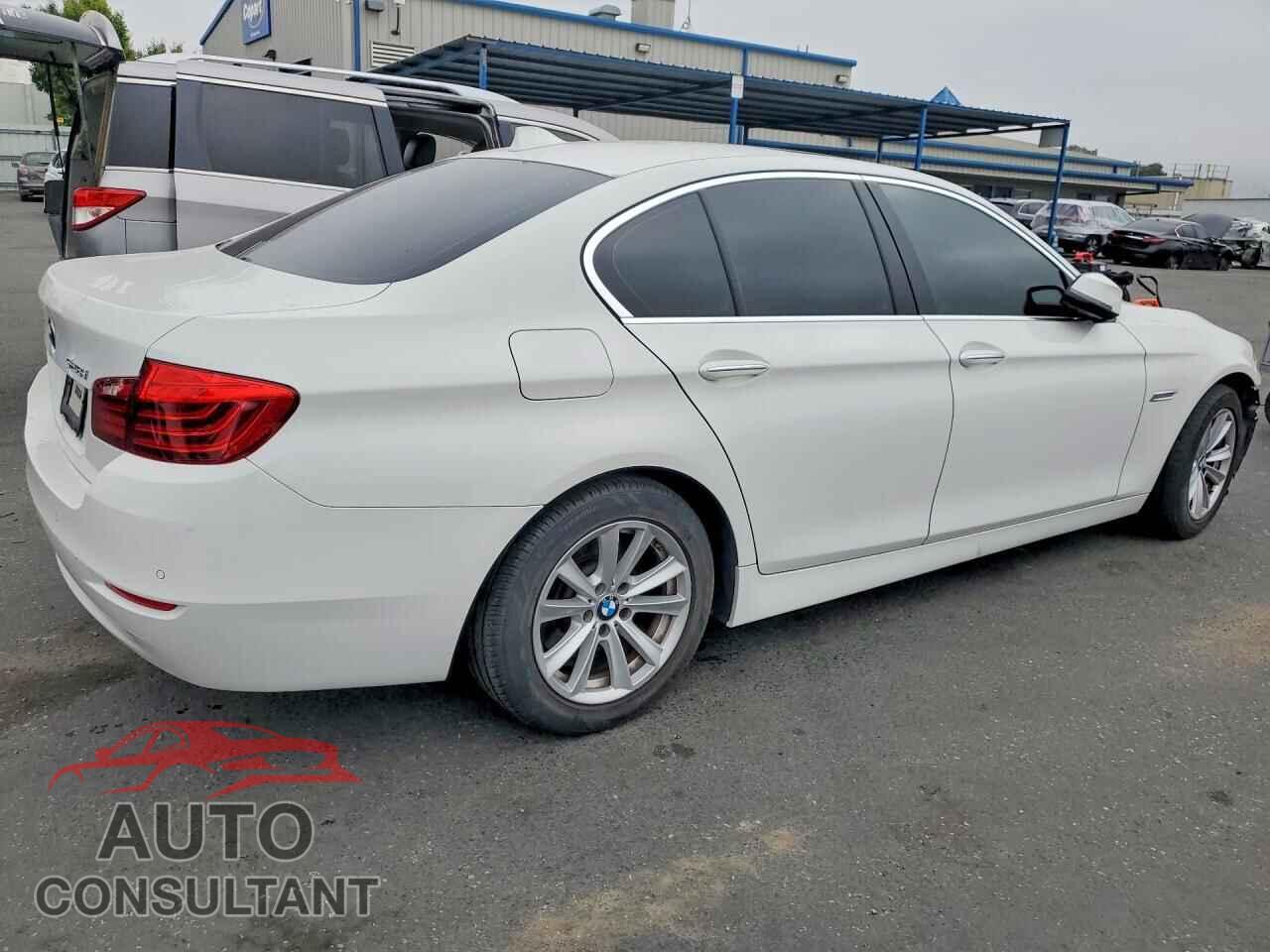 BMW 5 SERIES 2016 - WBA5A5C5XGD527583