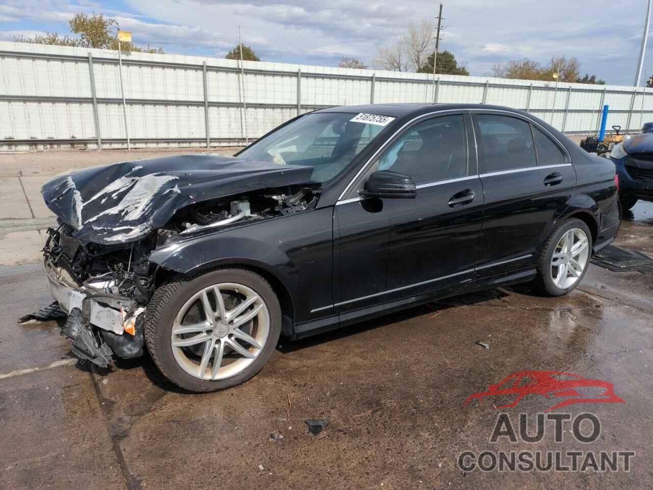 MERCEDES-BENZ C-CLASS 2013 - WDDGF8AB1DR284421