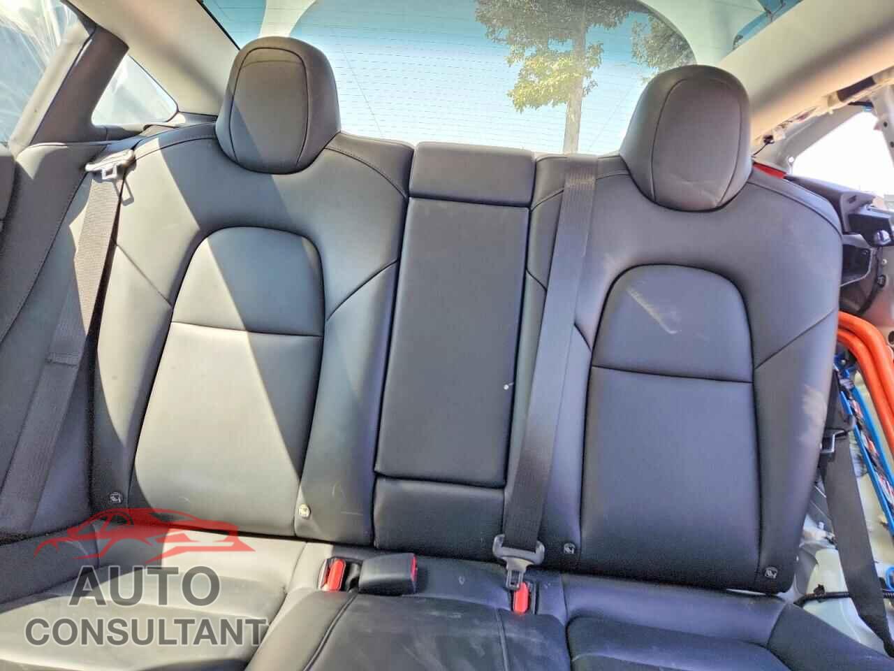 TESLA MODEL 3 2021 - 5YJ3E1EA8MF072142
