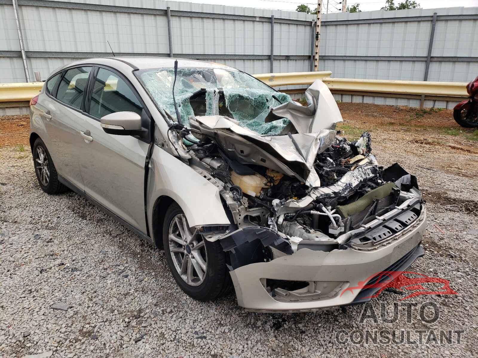 FORD FOCUS 2016 - 1FADP3K26GL217175