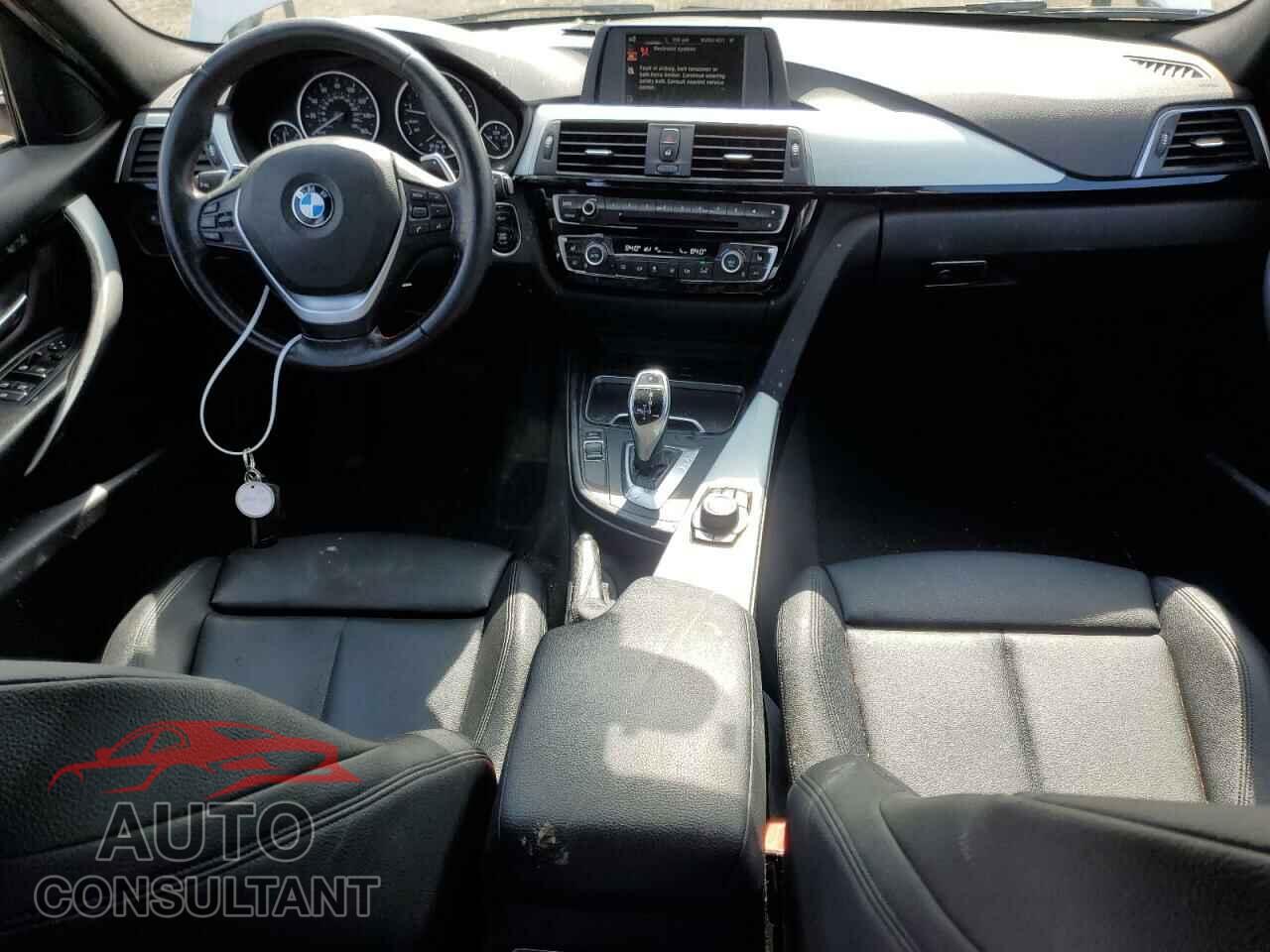 BMW 3 SERIES 2016 - WBA8E3G55GNU03358