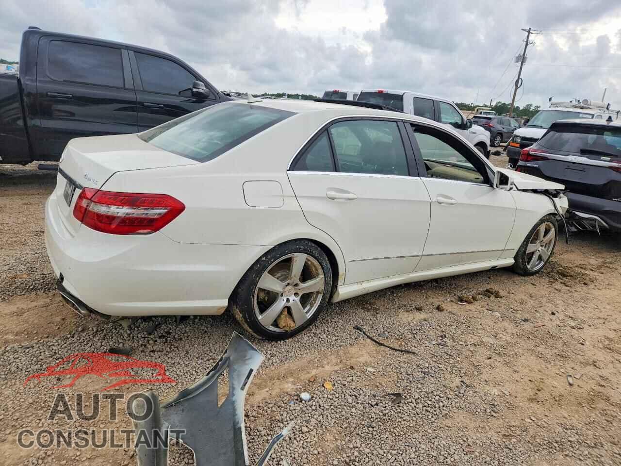 MERCEDES-BENZ E-CLASS 2010 - WDDHF8HB2AA055475