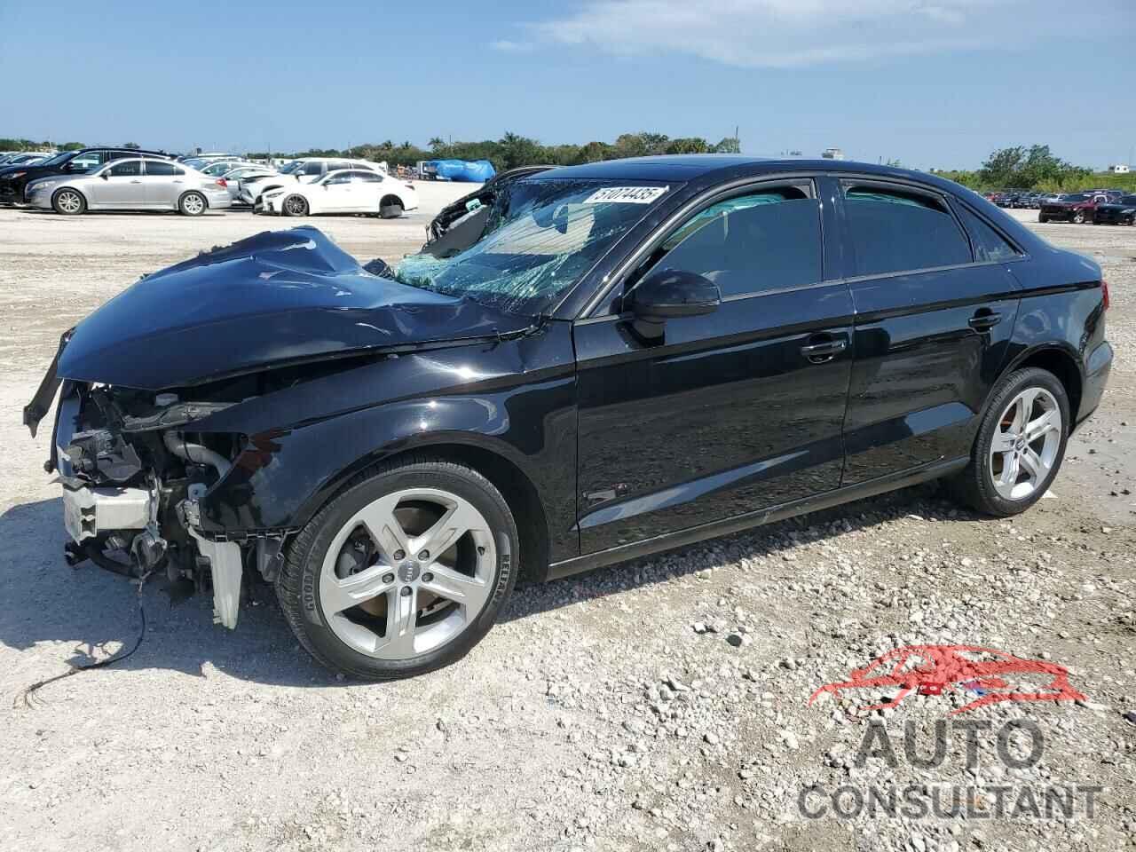 AUDI A3 2018 - WAUB8GFFXJ1064447
