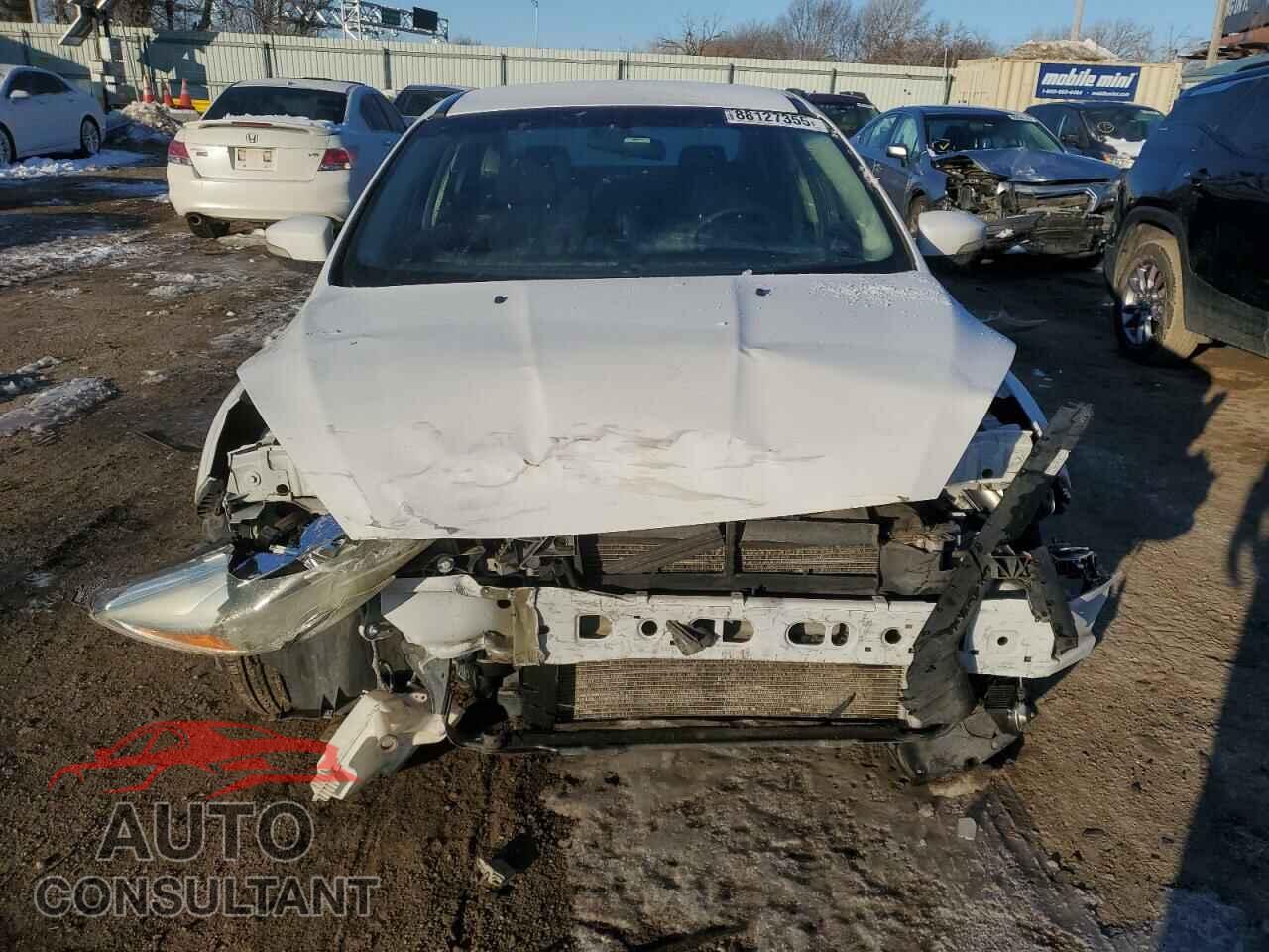 FORD FOCUS 2016 - 1FADP3F29GL404551